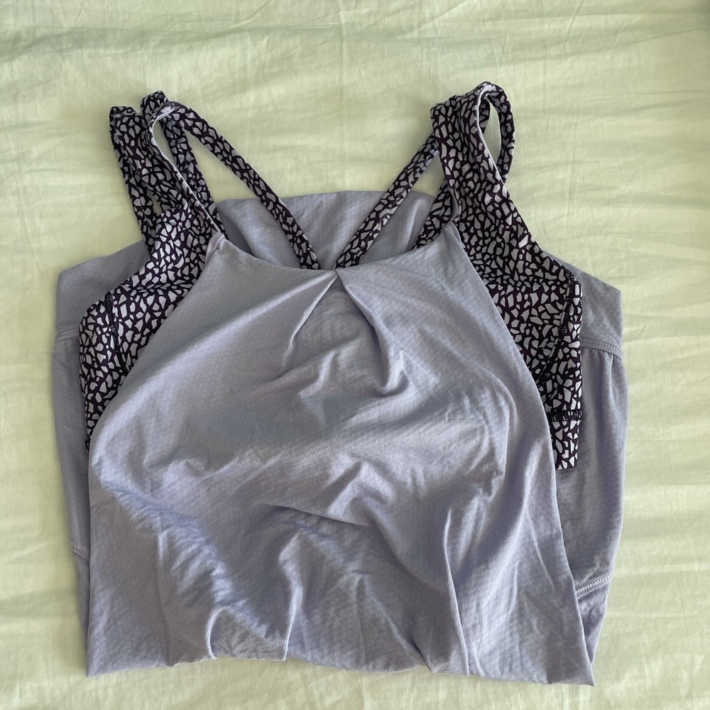 EUC lululemon built in bra tank top